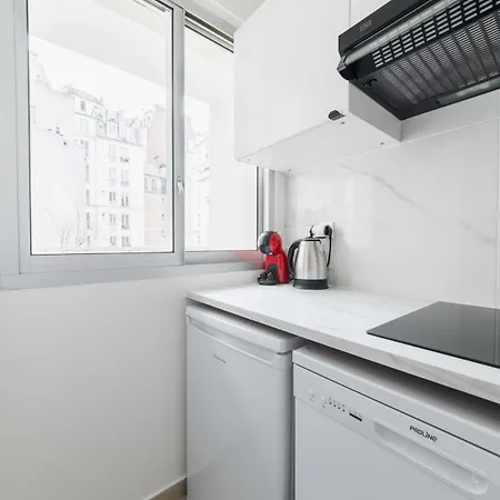 Appartement Studio Chaleureux Avec Terrasse - 18 - 2p *