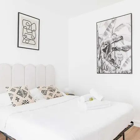 Appartement Studio Chaleureux Avec Terrasse - 18 - 2p Paris